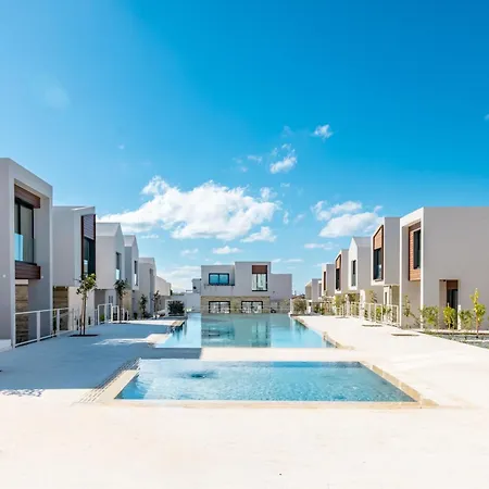 Vilă Avalon Gardens 21 *