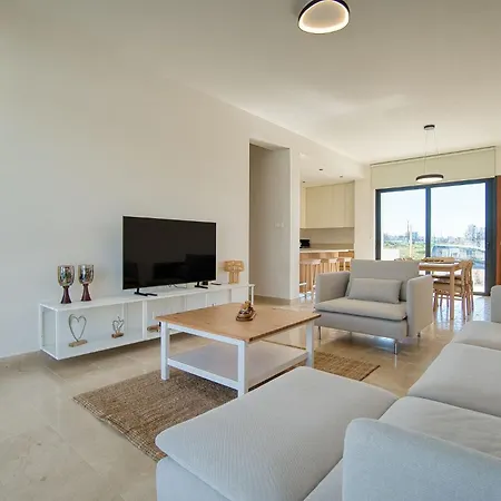 Vilă Avalon Gardens 21 *