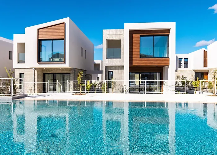 Avalon Gardens 21 Villa Emba